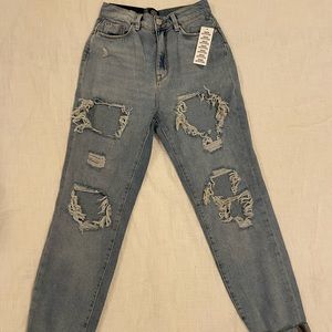 BDG Mom High-Rise Jeans
